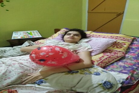 মটৰ দুৰ্ঘটনাই এগৰাকী টেট শিক্ষয়ত্ৰীৰ জীৱনলৈ নমাই আনিলে কাল অমানিশা, মন্ত্ৰী চন্দ্ৰমোহন পাটোৱাৰীয়ে আগবঢ়ালে সহায়ৰ হাত মটৰ দুৰ্ঘটনাই এগৰাকী টেট শিক্ষয়ত্ৰীৰ জীৱনলৈ নমাই আনিলে কাল অমানিশা, মন্ত্ৰী চন্দ্ৰমোহন পাটোৱাৰীয়ে আগবঢ়ালে সহায়ৰ হাত