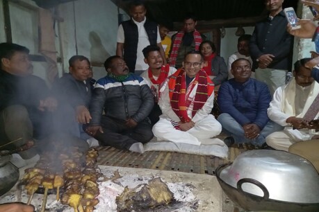 কোন হ’ব তিতাবৰ সমষ্টিৰ কংগ্ৰেছ প্ৰাৰ্থী? কলে সাংসদ গৌৰৱ গগৈয়ে কোন হ’ব তিতাবৰ সমষ্টিৰ কংগ্ৰেছ প্ৰাৰ্থী? কলে সাংসদ গৌৰৱ গগৈয়ে
