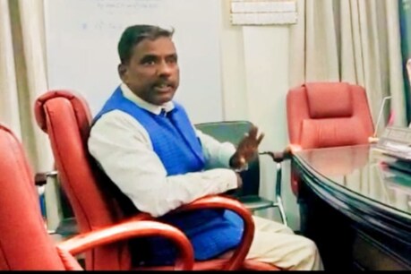 হোজাইৰ মোৰাঝাৰত আৰক্ষীৰ জালত ভুৱা RTI কৰ্মী, টকা আনিবলৈ গৈ পৰিল জালত হোজাইৰ মোৰাঝাৰত আৰক্ষীৰ জালত ভুৱা RTI কৰ্মী, টকা আনিবলৈ গৈ পৰিল জালত