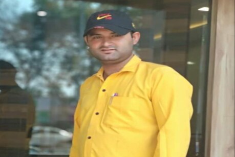 বিমানবন্দৰত চাকৰি দিয়াৰ নামত বহু যুৱকৰ পৰা লৈছিল ধন, জালত পৰিল প্ৰৱঞ্চক চামচুল হক বিমানবন্দৰত চাকৰি দিয়াৰ নামত বহু যুৱকৰ পৰা লৈছিল ধন, জালত পৰিল প্ৰৱঞ্চক চামচুল হক