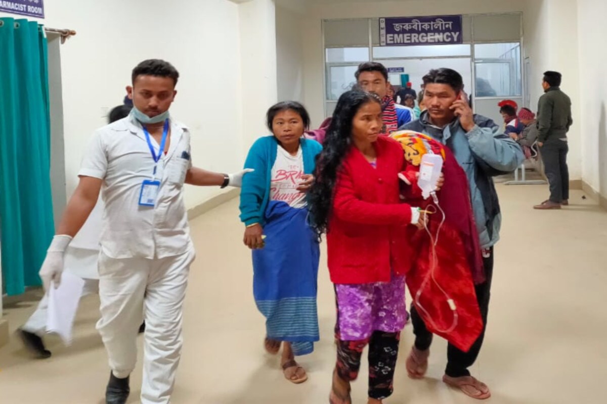 বৰ্তমান বাকীসকলক হাস্পতালৰ পৰা যাবলৈ দিয়া হৈছে যদিও চাৰিজন এতিয়াও চিকিৎসাধীন হৈ আছে। এই ঘটনাৰ দণ্ডাধীশ পৰ্যায়ৰ তদন্ত ইতিমধ্যে ঘোষণা কৰা হৈছে। ইফালে ঘটনাৰ উচিত আৰু নিৰপেক্ষ তদন্তৰ দাবী জনাইছে জিলা কংগ্ৰেছে। পাৰ্বত্য এলেকা উন্নয়ন মন্ত্ৰী ছুম' ৰংহাঙেও পোষকতা কৰিলে তদন্তৰ। বৰ্তমান বাকীসকলক হাস্পতালৰ পৰা যাবলৈ দিয়া হৈছে যদিও চাৰিজন এতিয়াও চিকিৎসাধীন হৈ আছে। এই ঘটনাৰ দণ্ডাধীশ পৰ্যায়ৰ তদন্ত ইতিমধ্যে ঘোষণা কৰা হৈছে। ইফালে ঘটনাৰ উচিত আৰু নিৰপেক্ষ তদন্তৰ দাবী জনাইছে জিলা কংগ্ৰেছে। পাৰ্বত্য এলেকা উন্নয়ন মন্ত্ৰী ছুম' ৰংহাঙেও পোষকতা কৰিলে তদন্তৰ।