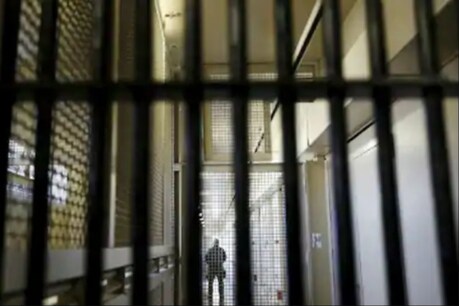 মানৱতাৰ চৰম সীমা অতিক্ৰম কৰিলে ইৰানে! হৃদৰোগত আক্ৰান্ত হৈ মৃত্যু হোৱা মহিলাক ওলমালে ফাঁচিকাঠত