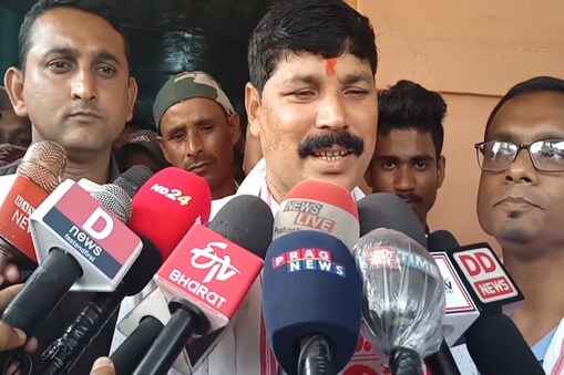 ইউপিপিএল, অগপ আৰু বিজেপিয়ে আগন্তুক নিৰ্বাচনৰ বাবে ৰণকৌশল সাজু কৰা বুলি মন্তব্য কৰে ভৱেশ কলিতাই। 