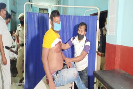লখিমপুৰৰ বিহপুৰীয়াত গুলীচালনাৰ ঘটনা! অচিনাক্ত দুৰ্বৃত্তৰ গুলীত আহত ব্যৱসায়ী, লুটিলে ২.৫ লক্ষাধিক টকা লখিমপুৰৰ বিহপুৰীয়াত গুলীচালনাৰ ঘটনা! অচিনাক্ত দুৰ্বৃত্তৰ গুলীত আহত ব্যৱসায়ী, লুটিলে ২.৫ লক্ষাধিক টকা