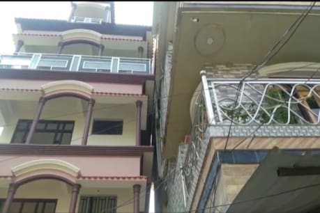 Massive Earthquake in Assam: নগাঁৱৰ নৱনিৰ্মিত অট্টালিকা হৈ পৰিল হেলনীয়া, ৰাইজৰ মাজত আতংক Massive Earthquake in Assam: নগাঁৱৰ নৱনিৰ্মিত অট্টালিকা হৈ পৰিল হেলনীয়া, ৰাইজৰ মাজত আতংক