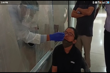 Covid 19 Assam: প্ৰথম পালি কোভিড ভেকচিন লোৱাৰ পাছতো পজিটিভ বোকাখাতৰ মহিলা। বোকাখাত অসামৰিক চিকিৎসালয়ত ভেকচিন শেষ।