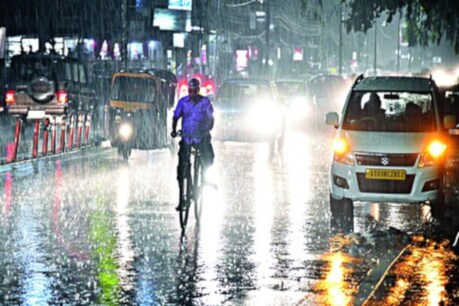 Weather Report: আগন্তুক ৪ দিনলৈ ৰাজ্যত প্ৰৱল বৃষ্টিপাতৰ লগতে বতাহ-ধুমুহা অহাৰ সম্ভাৱনা! Weather Report: আগন্তুক ৪ দিনলৈ ৰাজ্যত প্ৰৱল বৃষ্টিপাতৰ লগতে বতাহ-ধুমুহা অহাৰ সম্ভাৱনা!