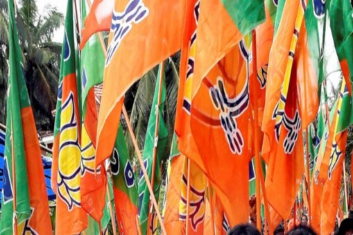 সংখ্যালঘু মৰ্চাৰ ঠগবাজিকলৈ নেতৃত্বৰ গুৰুত্বপূৰ্ণ সিদ্ধান্ত লৈছে শীৰ্ষনেতৃত্বই ৷