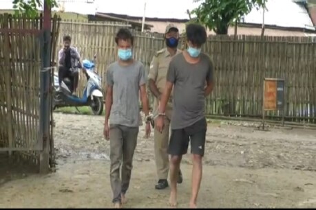 বৰপথাৰত গৰু চোৰৰ সন্দেহত দুই নগা যুৱকক উত্তম–মধ্যম স্থানীয় ৰাইজৰ, চমজাই দিলে আৰক্ষীক বৰপথাৰত গৰু চোৰৰ সন্দেহত দুই নগা যুৱকক উত্তম–মধ্যম স্থানীয় ৰাইজৰ, চমজাই দিলে আৰক্ষীক