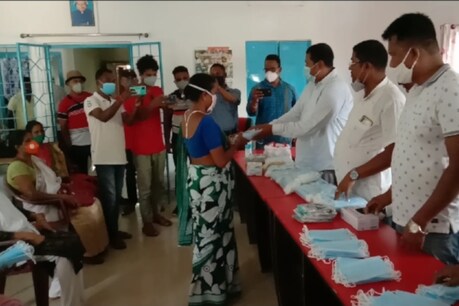 কোভিড সংক্ৰমণৰ পৰা মুক্ত হৈ থাকি আদৰ্শ স্থাপন কৰিবলৈ সক্ষম হৈছে মৰিয়নীৰ এখন গাঁও পঞ্চায়তে কোভিড সংক্ৰমণৰ পৰা মুক্ত হৈ থাকি আদৰ্শ স্থাপন কৰিবলৈ সক্ষম হৈছে মৰিয়নীৰ এখন গাঁও পঞ্চায়তে