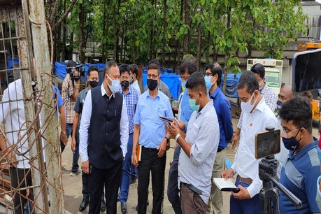 চন্দ্ৰপুৰ তাপ বিদ্যুৎ প্রকল্পক লৈ চৰকাৰে কৰিছে ইতিবাচক চিন্তা। শক্তি মন্ত্ৰী বিমল বৰাৰ মন্তব্য। চন্দ্ৰপুৰ তাপ বিদ্যুৎ প্রকল্পক লৈ চৰকাৰে কৰিছে ইতিবাচক চিন্তা। শক্তি মন্ত্ৰী বিমল বৰাৰ মন্তব্য।