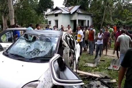 ছাগলী চোৰৰ হাতত পিষ্টল, বিলাসী গাড়ীত উদ্ধাৰ ৩টা ছাগলী ছাগলী চোৰৰ হাতত পিষ্টল, বিলাসী গাড়ীত উদ্ধাৰ ৩টা ছাগলী