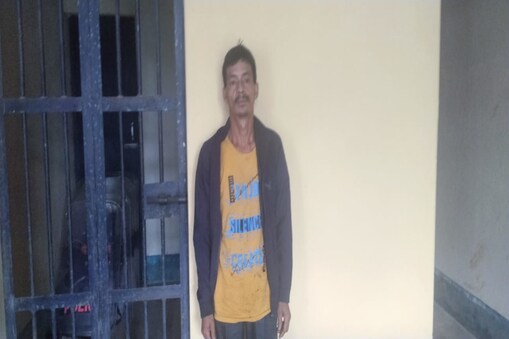 পশ্চিম কাৰ্বি আংলং জিলাৰ জিৰিকিন্দিঙত বন্দুক সহ গ্ৰেপ্তাৰ হৈছে এটা হত্যাকাৰী। ধৃত হত্যাকাৰীৰ নাম ছৰ টামাহা।