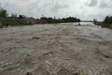 Breaking News: নীপকোৱে নিশা এৰিলে ৰঙানদী প্ৰকল্পৰ পানী। লখিমপুৰৰ ১০খন গাঁৱত ৰাইজৰ হাহাকাৰ। Breaking News: নীপকোৱে নিশা এৰিলে ৰঙানদী প্ৰকল্পৰ পানী। লখিমপুৰৰ ১০খন গাঁৱত ৰাইজৰ হাহাকাৰ।