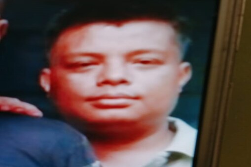 পশ্চিম কাৰ্বি আংলং জিলাৰ হাতীডুবিস্থিত কাৰ্বি লাংপি জলবিদ্যুৎ প্ৰকল্পৰ নিৰাপত্তাৰ দায়িত্বত থকা এজন জোৱান যোৱা ৪ জুনৰ পৰা নিখোজ হৈ থকা ঘটনাক লৈ অব্যাহত আছে চাঞ্চল্য।
