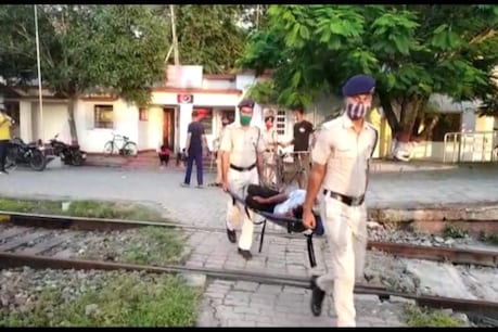 চলন্ত ৰে'লত চাঞ্চল্যকৰ ঘটনা। বিবেক এক্সপ্ৰেছত অচেতন অৱস্থাত উদ্ধাৰ তিনিজন। চলন্ত ৰে'লত চাঞ্চল্যকৰ ঘটনা। বিবেক এক্সপ্ৰেছত অচেতন অৱস্থাত উদ্ধাৰ তিনিজন।
