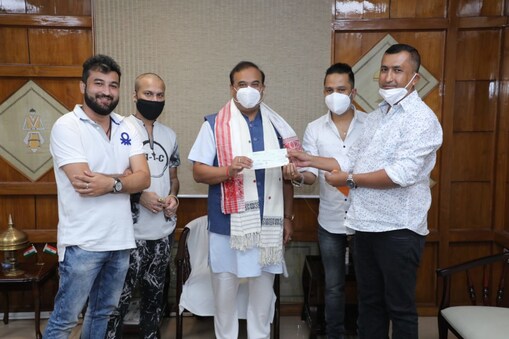 Covid Vaccination drive শক্তিশালী কৰাৰ উদ্দেশ্যৰে মুখ্যমন্ত্ৰী সাহায্য পুঁজিলৈ জনপ্ৰিয় শিল্পী জুবিন গাৰ্গৰ আৰ্থিক বৰঙণি। 