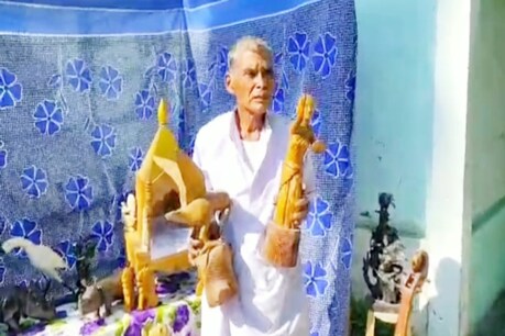 এগৰাকী অশীতিপৰ ভাস্কৰ্য শিল্পী লোকেশ্বৰ বৰদলৈ, যাৰ সৃষ্টি এশিঙীয়া গঁড় পালেগৈ ইংলেণ্ড এগৰাকী অশীতিপৰ ভাস্কৰ্য শিল্পী লোকেশ্বৰ বৰদলৈ, যাৰ সৃষ্টি এশিঙীয়া গঁড় পালেগৈ ইংলেণ্ড