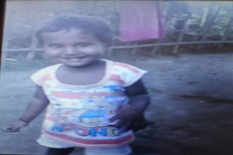 Child Missing: পলাশবাৰীত নিজ ঘৰৰ পদূলিমুখলৈ ওলাই অহাৰ পিছতে নিৰুদ্দেশ ৬ বছৰীয়া শিশু, এখন ক'লা ৱাগনাৰলৈ সন্দেহ Child Missing: পলাশবাৰীত নিজ ঘৰৰ পদূলিমুখলৈ ওলাই অহাৰ পিছতে নিৰুদ্দেশ ৬ বছৰীয়া শিশু, এখন ক'লা ৱাগনাৰলৈ সন্দেহ