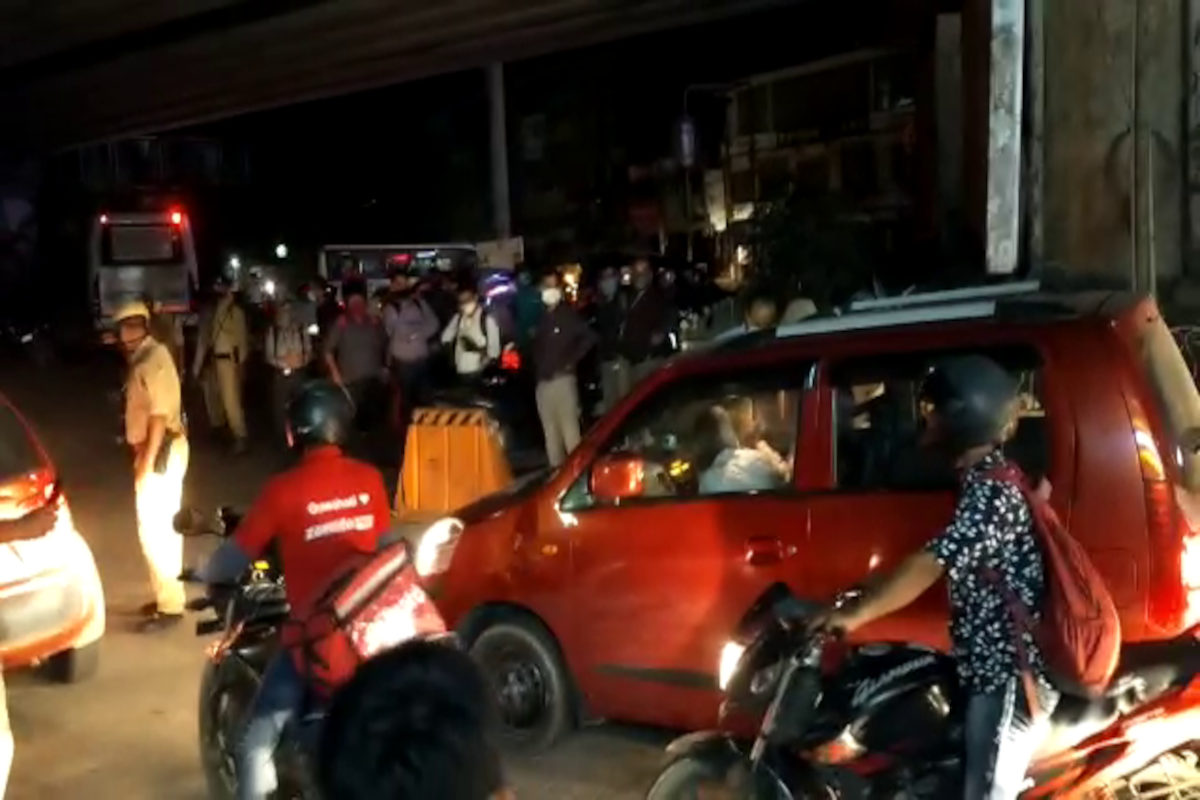 কোৰোণাক লৈ কঠোৰ গুৱাহাটী মহানগৰ আৰক্ষী। বিভিন্ন ঠাইত নাকা চেকিং।