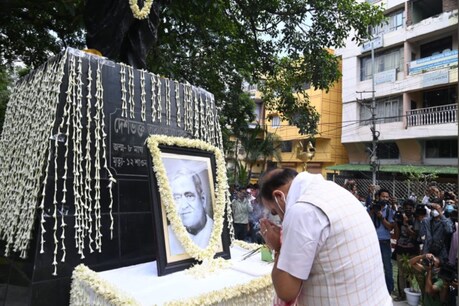 Deshbhakti Divas: দেশভক্তি দিৱসত দেশভক্তক সোঁৱৰণ মুখ্যমন্ত্ৰীৰ, মাজখোৱাত তৰুণৰাম ফুকনৰ প্ৰতিমূৰ্তিত শ্ৰদ্ধাঞ্জলি Deshbhakti Divas: দেশভক্তি দিৱসত দেশভক্তক সোঁৱৰণ মুখ্যমন্ত্ৰীৰ, মাজখোৱাত তৰুণৰাম ফুকনৰ প্ৰতিমূৰ্তিত শ্ৰদ্ধাঞ্জলি
