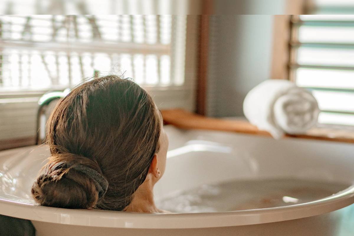  এক্সেৰছাইজৰ পিছত ভালকৈ গা ধুই লওক। সেয়া সম্ভৱ নহ’লে শৰীৰৰ বিভিন্ন অংশৰ ঘাম শুকানকৈ মচি পেলাওক।