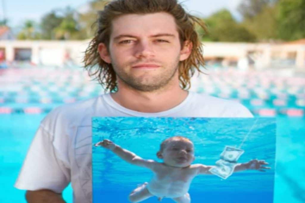  এতিয়া এলবামটোৰ চাৰি মাহৰ কেঁচুৱাটোৰ বয়স ৩০ বছৰ হ'ল। স্পেন্সাৰ এলডন নামৰ সেই শিশুটোৱে এতিয়া নিৰ্বানা বেণ্ডৰ বিৰুদ্ধে প্ৰচাৰৰ বাবে শিশুটিৰ ফটোৰ অপব্যৱহাৰ কৰাৰ অভিযোগ উত্থাপন কৰিছে।