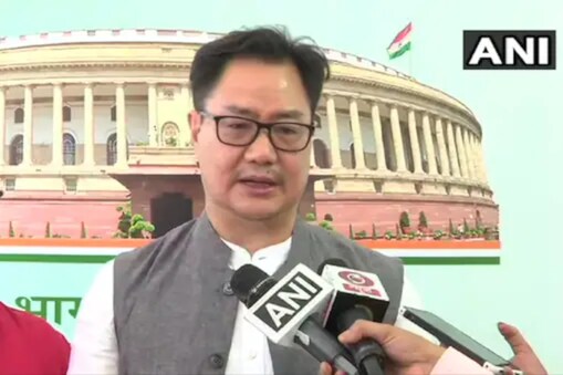 অসম আৰু মিজোৰামৰ মাজত সীমান্ত বিবাদ ((Assam Mizoram Border)ৰ পিছৰে পৰা অব্যাহত থকা উত্তেজনাপূৰ্ণ পৰিস্থিতিৰ বাবে উত্তৰ-পূবৰ ১৬ জন সাংসদে প্ৰধানমন্ত্ৰীৰ সৈতে সাক্ষাতত অংশগ্ৰহণ কৰে। 