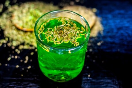 Fennel Benefits For Skin And Hair: চুলি আৰু ছালত বয়সৰ চাপ পৰিছে নেকি, চফ ব্যৱহাৰ কৰক আৰু পাওক বহুতো উপকাৰ... Fennel Benefits For Skin And Hair: চুলি আৰু ছালত বয়সৰ চাপ পৰিছে নেকি, চফ ব্যৱহাৰ কৰক আৰু পাওক বহুতো উপকাৰ...