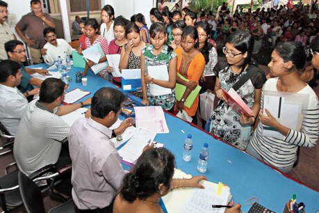 Assam Results: অভিলেখসংখ্যক উত্তীৰ্ণ শিক্ষাৰ্থীকলৈ নিমিলা অংক! মহাবিদ্যালয়ত নামভৰ্তিকলৈ ৰাজ্যত ভয়ংকৰ পৰিস্থিতি হোৱাৰ সম্ভাৱনা Assam Results: অভিলেখসংখ্যক উত্তীৰ্ণ শিক্ষাৰ্থীকলৈ নিমিলা অংক! মহাবিদ্যালয়ত নামভৰ্তিকলৈ ৰাজ্যত ভয়ংকৰ পৰিস্থিতি হোৱাৰ সম্ভাৱনা