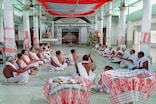 আজি মহাপুৰুষ শ্ৰীশ্ৰী মাধৱদেৱৰ তিৰোভাৱ তিথি। হৰিনামৰ ধ্বনিৰে মুখৰিত ৰাজ্য