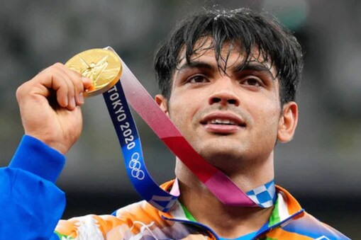 নীৰজ চোপ্ৰা (Neeraj Chopra)ই কয়, মই এই সোণ (Gold)ৰ পদক মিলখা সিঙ (Milkha Singh)লৈ উৎসৰ্গিত কৰিছোঁ। মই ভাবোঁ তেওঁ মোক সৰগৰ পৰা চাই আৰু আশীৰ্বাদ দিছে...
