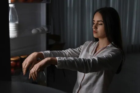 Sleep Walking: টোপনিতে খোজকাঢ়ি কিয় গৈ থাকে ? টোপনিতে কিয় গাড়ী চলাই ? ইয়াৰ Treatment কি ?