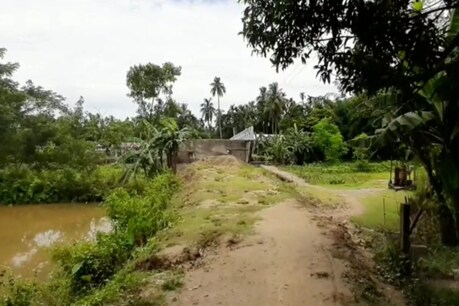 ৰঙিয়াত দলং সম্পূৰ্ণৰ ৮ মাহ হ'ল, কিন্তু যাতায়াত কৰিব পৰা নাই ৰাইজে, ক্ষোভত অঞ্চলবাসী ৰঙিয়াত দলং সম্পূৰ্ণৰ ৮ মাহ হ'ল, কিন্তু যাতায়াত কৰিব পৰা নাই ৰাইজে, ক্ষোভত অঞ্চলবাসী