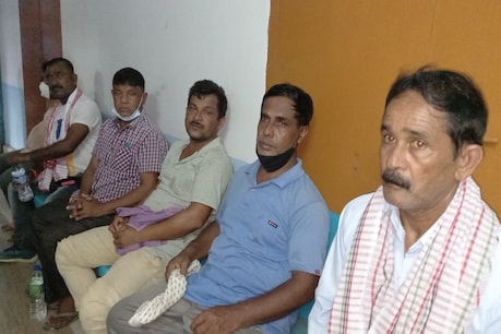 চৰকাৰে চলাচল বন্ধ কৰি থোৱাৰ পিছতো মাজুলী জিলা প্ৰশাসনৰ জ্ঞাতসাৰেই চলি আছিল নেকি এক ইঞ্জিনযুক্ত ব্যক্তিগত ফেৰী? চৰকাৰে চলাচল বন্ধ কৰি থোৱাৰ পিছতো মাজুলী জিলা প্ৰশাসনৰ জ্ঞাতসাৰেই চলি আছিল নেকি এক ইঞ্জিনযুক্ত ব্যক্তিগত ফেৰী?