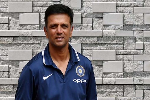 Team India Head Coach: ভাৰতৰ প্ৰাক্তন অধিনায়ক ৰাহুল দ্ৰাবিড় (Rahul Dravid) টীম ইণ্ডিয়াৰ নতুন মুখ্য প্ৰশিক্ষক হ'ব। টি-২০ বিশ্বকাপ (T20 World Cup 2021)ৰ পিছত, বৰ্তমানৰ প্ৰশিক্ষক ৰবি শাস্ত্ৰীৰ (Ravi Shastri) কাৰ্যকাল সমাপ্ত হ'ব।