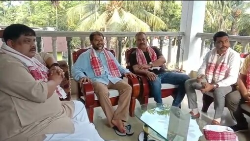 মিত্ৰতাৰ দিশে ৰাইজৰ দল আৰু কংগ্ৰেছ!