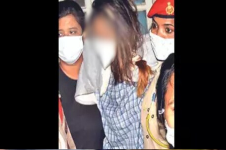 পুৰণি গোচৰত কাৰাগাৰত আকৌ এবাৰ গ্ৰেপ্তাৰ ৰাজকন্যাক, ২০১৭ৰ আন এটা দুৰ্ঘটনা পুৰণি গোচৰত কাৰাগাৰত আকৌ এবাৰ গ্ৰেপ্তাৰ ৰাজকন্যাক, ২০১৭ৰ আন এটা দুৰ্ঘটনা