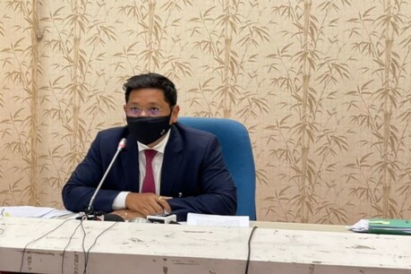 শ্বিলংস্থিত NPPৰ কাৰ্যালয়ৰ গেটত আইইডি বোমা স্থাপনত জড়িত ৫ অপৰাধীক গ্ৰেপ্তাৰ শ্বিলংস্থিত NPPৰ কাৰ্যালয়ৰ গেটত আইইডি বোমা স্থাপনত জড়িত ৫ অপৰাধীক গ্ৰেপ্তাৰ