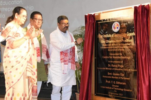 IIT Guwahati: উত্তৰ-পূৰ্বাঞ্চলক সেউজ শক্তি বিকাশৰ কেন্দ্ৰ হিচাপে গঢ়ি তোলাৰ বাবে উদ্ভাৱন আৰু জৈৱ-বৈচিত্ৰ্য আধাৰিত গৱেষণাৰ সুবিধা ল'বলৈ আইআইটি গুৱাহাটীক আহ্বান