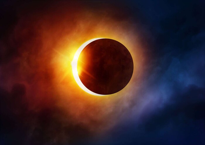 ভারতীয় সময়ে এই সূর্যগ্রহণ (Solar Eclipse 2021) বিকেল ৪.২৯ থেকে ০৫.৪২ পর্যন্ত চলবে ৷ দ্বিতীয় গ্রহণ (Grahan 2022) আংশিক হবে ৷ প্রতীকী ছবি ৷