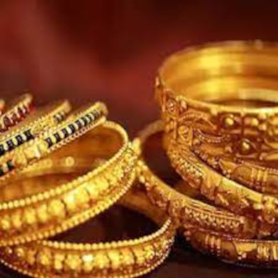  আজি মাল্টি কমোডিটি এক্সচেঞ্জত (Gold Price Today) পুনৰ বৃদ্ধি পাইছে। ৰূপৰ দামো বাঢ়িছে। ফেব্ৰুৱাৰী ত বিতৰণৰ বাবে সোণৰ মূল্য (Gold Price) আজি ০.১৭ শতাংশ বৃদ্ধি পাইছে, আনহাতে ৰূপৰ মূল্য (Silver price) ০.২৩ শতাংশ অধিক ব্যৱসায় কৰি আছে।