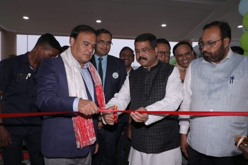 কেন্দ্ৰীয় শিক্ষা মানৱ সম্পদ উন্নয়ন মন্ত্ৰী ধৰ্মেন্দ্ৰ প্ৰধানে আই আই টি গুৱাহাটীত মুকলি কৰিল কেইবাটাও প্ৰকল্প ।