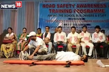 স্কুলবাছৰ চালকে বাছৰ ডেছব'ৰ্ডত ৰাখিব লাগিব পৰিয়ালৰ ফটো