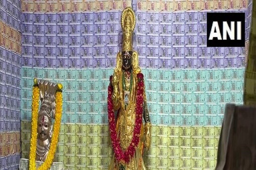 অন্ধ্ৰ প্ৰদেশৰ এটা মন্দিৰে ইয়াৰ অতিৰিক্ত সজ্জাৰ বাবে নেটিজেনৰ দৃষ্টি আকৰ্ষণ কৰিছে। 