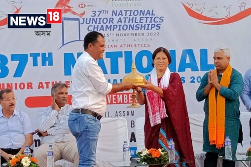 প্ৰতিযোগিতাখন শুকুৰবাৰে আনুষ্ঠানিকভাৱে শুভ উদ্বোধন কৰে শক্তি মন্ত্ৰী নন্দিতা গাৰলোচাই।