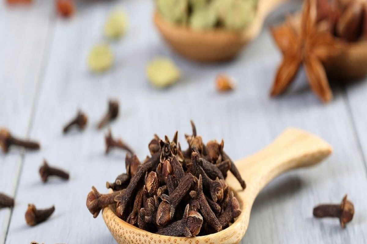 Cloves Health Benefit দৈনিক মাত্ৰ দুটুকুৰা! দুটুকুৰা লঙে সলনি কৰি দিব
