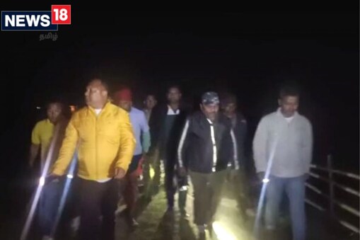 বন্যহস্তীৰ মুক্ত বিচৰণে অঞ্চলটোত ত্ৰাসৰ সৃষ্টি কৰাৰ সময়ত বিধায়কগৰাকীৰ প্ৰচেষ্টাৰ প্ৰশংসা কৰিছে ৰাইজে।