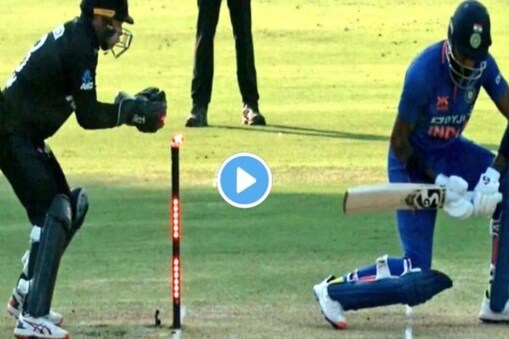 ব'ল্ড হোৱা নাছিল পাণ্ডিয়া, লাথামৰ গ্ল'ভছৰ স্পৰ্শত খহি পৰিছিল বেল্ট