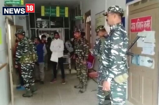 আহত যুৱককেইজনক নগাঁও অসামৰিক চিকিৎসালয়ত ভৰ্তি কৰোৱা হৈছে।